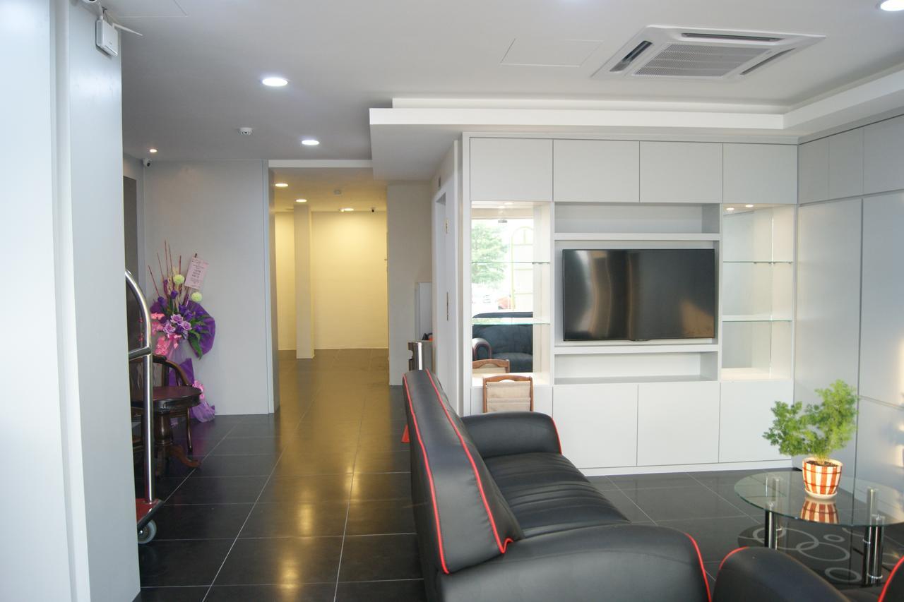 Double Happiness Hotel Sitiawan Exterior photo